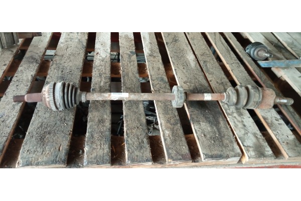 Recambio de transmision delantera derecha para chrysler pt cruiser (pt) 2.0 16v cat referencia OEM IAM P04668420AB  