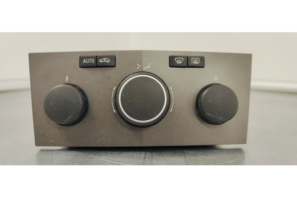 Recambio de mando climatizador para opel zafira b edition ´´111 jahre´´ referencia OEM IAM 13168100  