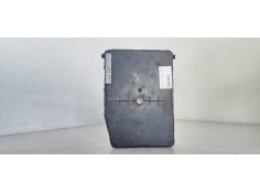 Recambio de caja reles / fusibles para renault scenic ii 1.9 dci diesel referencia OEM IAM 8200780018A  