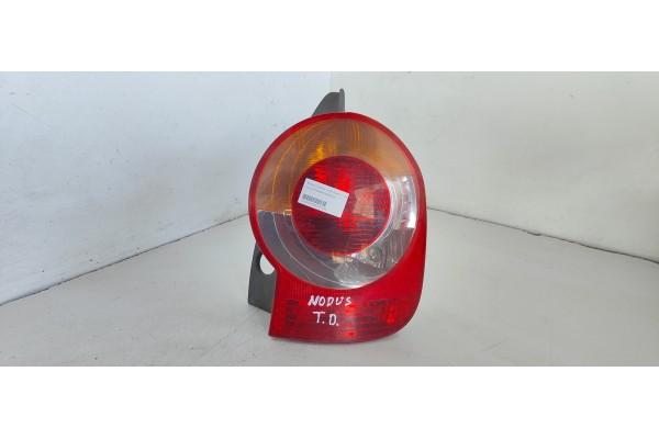 Recambio de piloto trasero derecho para renault modus 1.5 dci diesel referencia OEM IAM   