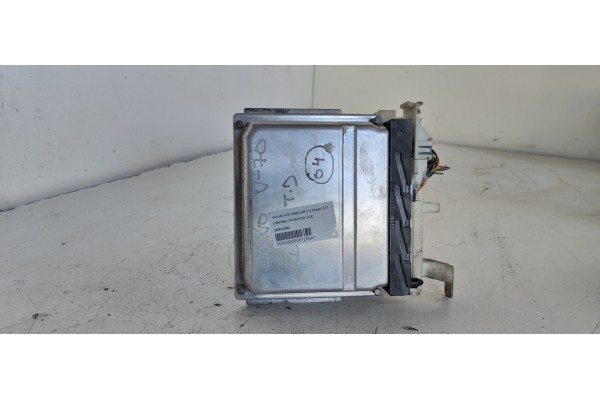 Recambio de centralita motor uce para volvo v70 familiar 2.4 diesel cat referencia OEM IAM 28SA5360  