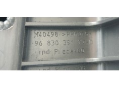 Recambio de guarnecido puerta trasera izquierda para peugeot 3008 active referencia OEM IAM   