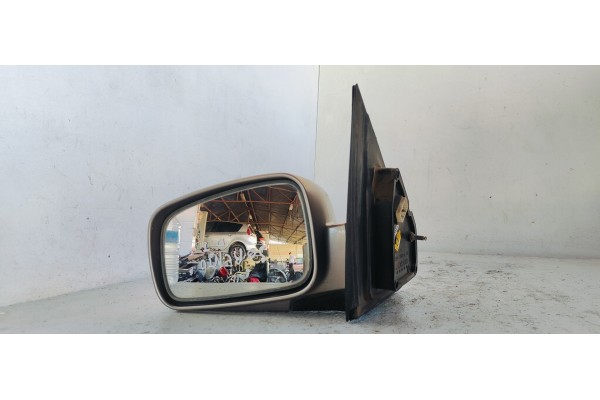 Recambio de retrovisor izquierdo para kia sorento 2.5 crdi ex referencia OEM IAM E11015753  