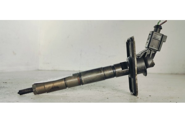 Recambio de inyector para audi q7 (4l) 3.0 tdi referencia OEM IAM 0445115052  