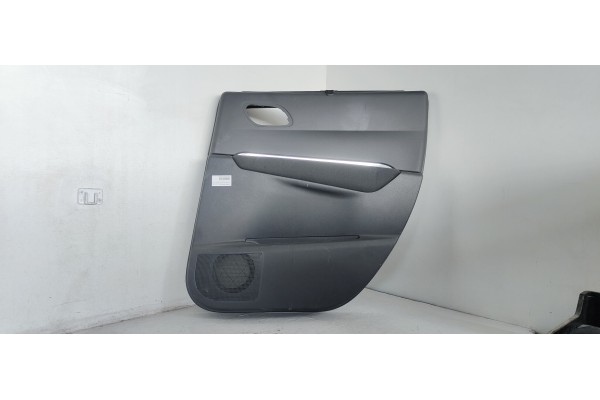 Recambio de guarnecido puerta trasera derecha para peugeot 3008 active referencia OEM IAM   