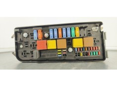 CAJA RELES / FUSIBLES 13198104 