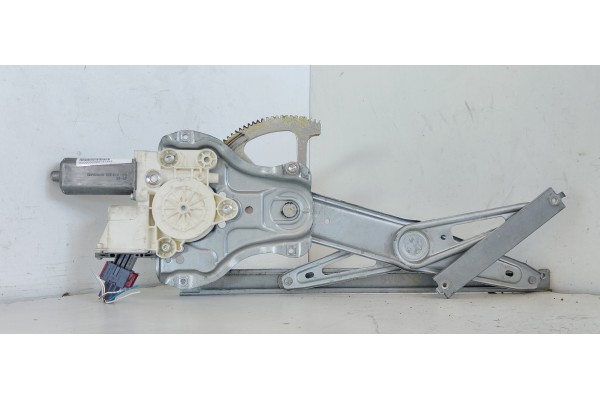Recambio de elevalunas delantero derecho para toyota avensis wagon (t25) 2.2 d-4d sol referencia OEM IAM 6981005050  