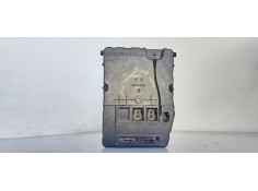 Recambio de caja reles / fusibles para renault megane ii berlina 5p 1.5 dci diesel cat referencia OEM IAM 8200780007  