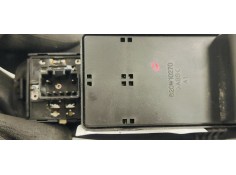 Recambio de mando elevalunas delantero izquierdo para hyundai accent (lc) gls referencia OEM IAM 620W10270  