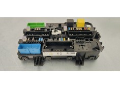Recambio de caja reles / fusibles para opel zafira b edition ´´111 jahre´´ referencia OEM IAM 13206759  