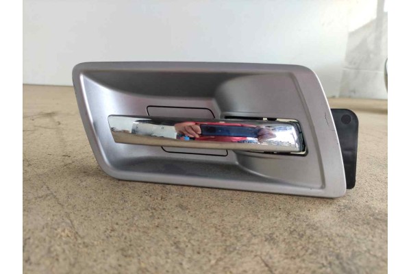 Recambio de maneta interior delantera derecha para chrysler grand voyager 2.8 crd cat referencia OEM IAM 05020798AA  