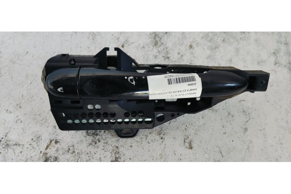 Recambio de maneta exterior delantera derecha para renault clio iv 1.2 referencia OEM IAM 242888  