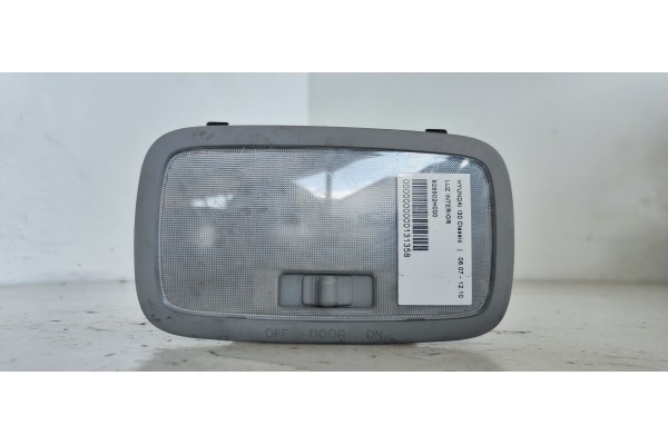 Recambio de luz interior para hyundai i30 classic referencia OEM IAM 928502H000  