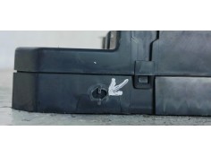 Recambio de caja reles / fusibles para peugeot 207 1.4 i 95 referencia OEM IAM 9663798280  