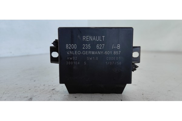 Recambio de modulo electronico para renault espace iv (jk0) 3.5 v6 referencia OEM IAM 8200235627B  