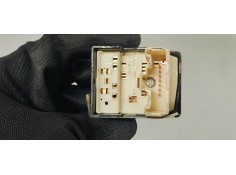 Recambio de mando retrovisor para toyota yaris 1.0 i 68 referencia OEM IAM 183574  