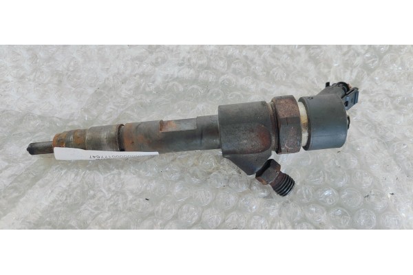 Recambio de inyector para renault scenic ii emotion referencia OEM IAM 0445110110B  