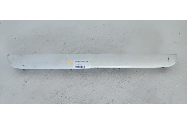 Recambio de molduras traseras para citroen berlingo 1.9 d sx familiar referencia OEM IAM 9619491377  