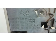 Recambio de maneta interior trasera izquierda para peugeot partner kombi premium referencia OEM IAM 9682100777  