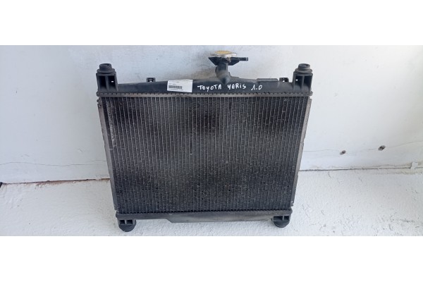 Recambio de radiador agua para toyota yaris (ncp1/nlp1/scp1) 1.0 luna referencia OEM IAM 4221719872  