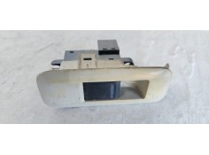 MANDO ELEVALUNAS DELANTERO DERECHO 25411AV600 