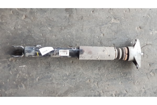 Recambio de amortiguador trasero izquierdo para hyundai i30 (gd) 1.4crdi 90 fap referencia OEM IAM 55300A6420  