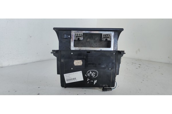 Recambio de cenicero para audi a4 berlina (b5) 1.9 tdi referencia OEM IAM 8D0857951G  