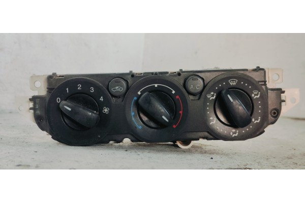 Recambio de mando calefaccion / aire acondicionado para ford focus berlina (cap) ambiente (d) referencia OEM IAM 3M5T19980  