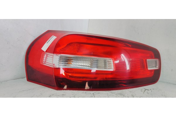 Recambio de piloto trasero izquierdo para citroen c4 picasso 1.6hdi 120 fap referencia OEM IAM   