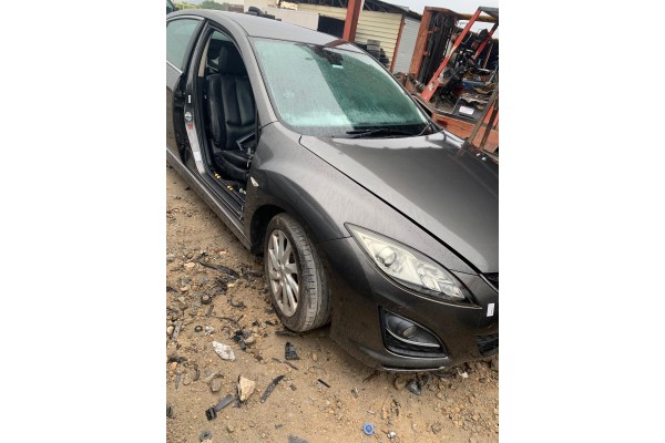 Recambio de aleta delantera derecha para mazda 6 kombi (gh) 2.2 de 163cv sportive referencia OEM IAM   