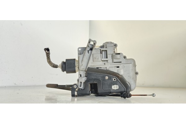 Recambio de cerradura puerta delantera derecha para volkswagen passat berlina (3c2) 2.0 tdi referencia OEM IAM CZ3C2837016A  
