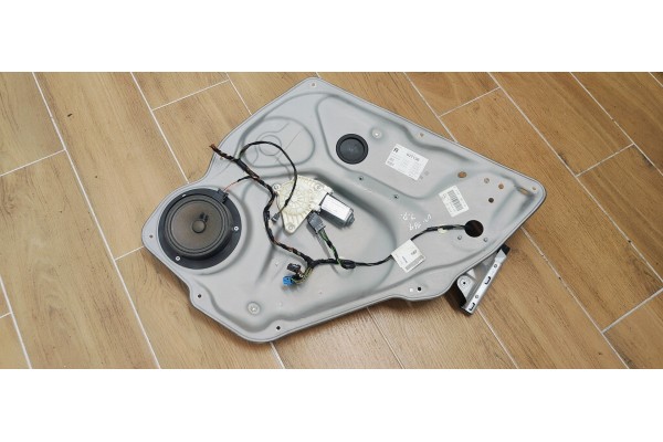 Recambio de elevalunas trasero derecho para mercedes-benz clase a (w169) referencia OEM IAM A1697301479  