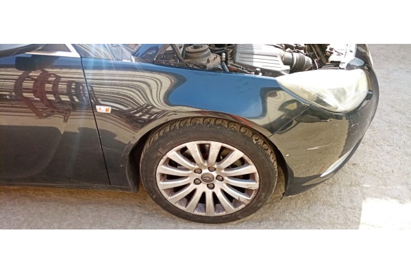 Recambio de aleta delantera derecha para opel insignia sports tourer 2.0 cdti cat referencia OEM IAM   