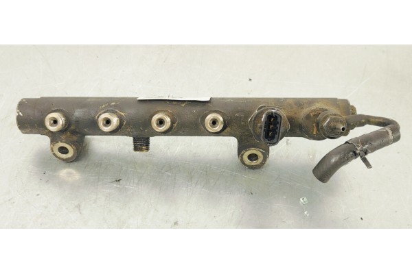 Recambio de rampa inyectora para opel astra h berlina enjoy referencia OEM IAM 0445214094  