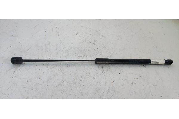 Recambio de amortiguadores maletero / porton para volkswagen polo (9n3) sportline referencia OEM IAM 6R6827550A02S  