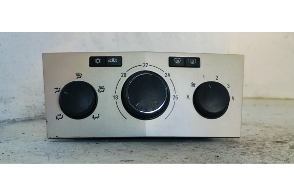 Recambio de mando climatizador para opel astra h berlina elegance referencia OEM IAM 13247811  