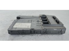 Recambio de caja reles / fusibles para renault megane ii coupe/cabrio luxe dynamique referencia OEM IAM 8200606825  