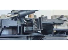 Recambio de maneta exterior porton para audi a6 avant (4b5) 2.5 tdi referencia OEM IAM 8D9827565H  