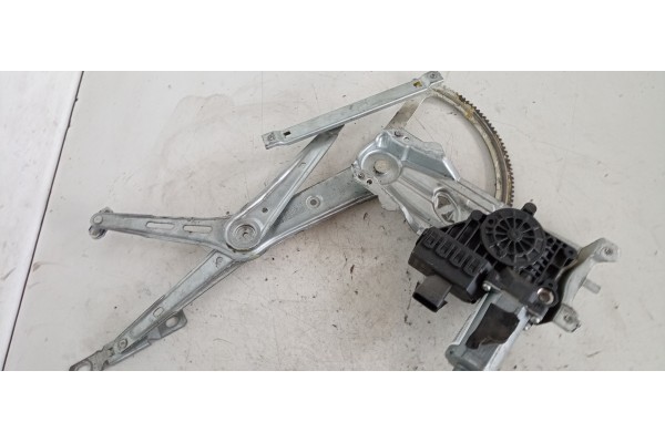 Recambio de elevalunas delantero izquierdo para opel astra h ber. 1.6 16v referencia OEM IAM 13101480 A330013100417 