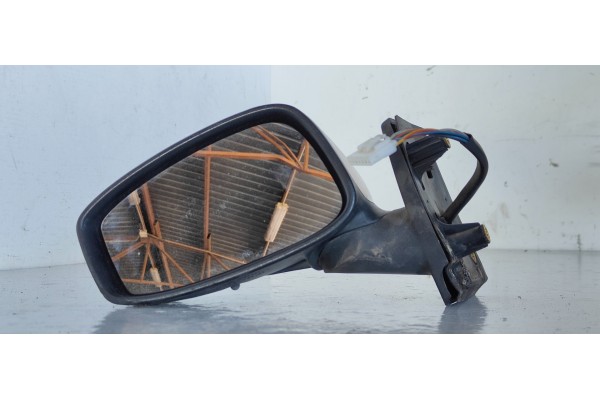Recambio de retrovisor izquierdo para fiat stilo (192) 1.9 jtd 16v cat referencia OEM IAM E30158459  