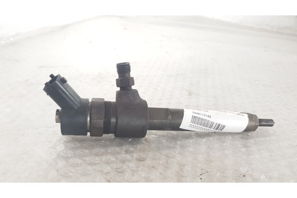 Recambio de inyector para opel zafira b edition ´´111 jahre´´ referencia OEM IAM 0445110165  