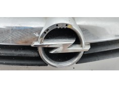 Recambio de rejilla delantera para opel astra h berlina elegance referencia OEM IAM 13250262  