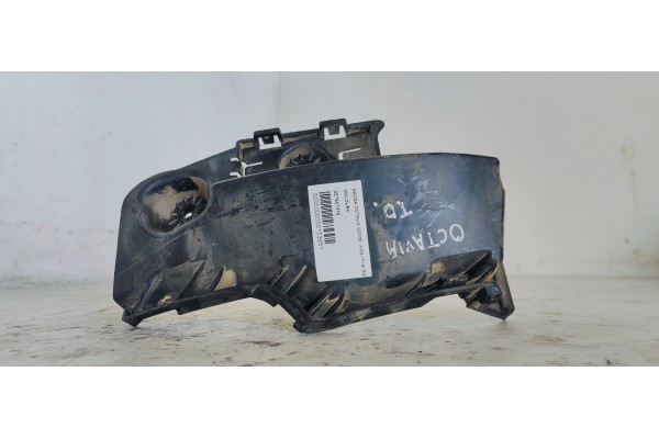 Recambio de moldura para skoda octavia combi (nx5) first edition referencia OEM IAM 5E7807378  