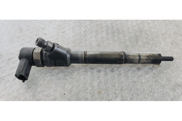 Recambio de inyector para kia sorento 2.5 crdi ex referencia OEM IAM 0445110278  