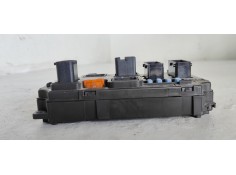 Recambio de caja reles / fusibles para peugeot 407 st confort referencia OEM IAM S120017003L  