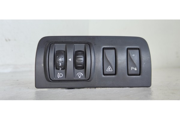 Recambio de mando luces para renault fluence dynamique referencia OEM IAM 10217101ND  