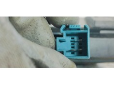 Recambio de cenicero para mercedes-benz clase s (w220) berlina 3.2cdi 197 [320] referencia OEM IAM A2206800252  