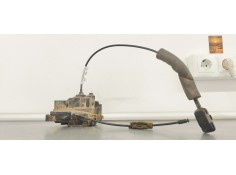 CERRADURA PUERTA TRASERA IZQUIERDA 825030032R 