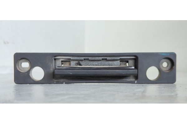 Recambio de maneta exterior porton para kia carnival ii 2.5 v6 cat referencia OEM IAM   