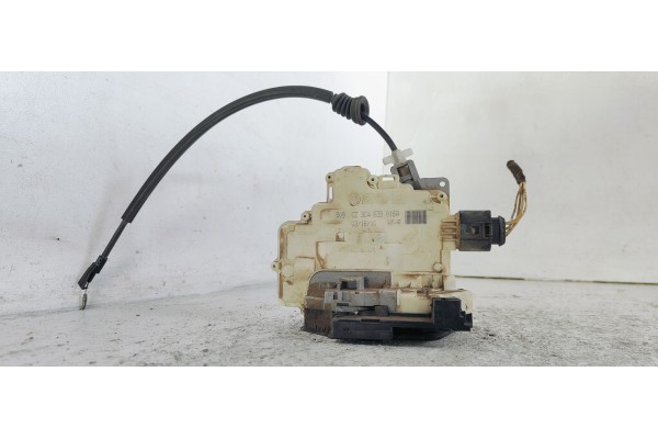 Recambio de cerradura puerta trasera derecha para volkswagen passat berlina (3c2) advance plus 4motion referencia OEM IAM 3C4839